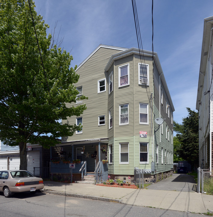 330 N Front St in New Bedford, MA - Building Photo