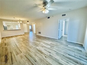 10000 Maddox Ln in Bonita Springs, FL - Building Photo - Building Photo