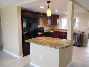 7333 Sequoia Dr in New Port Richey, FL - Building Photo - Building Photo