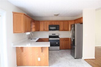 3755 Fern Creek Dr in Flowery Branch, GA - Building Photo - Building Photo