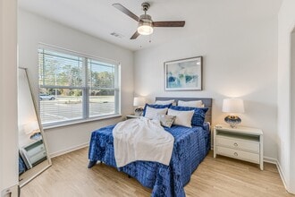 Beacon Landing in Ocean Isle Beach, NC - Foto de edificio - Building Photo