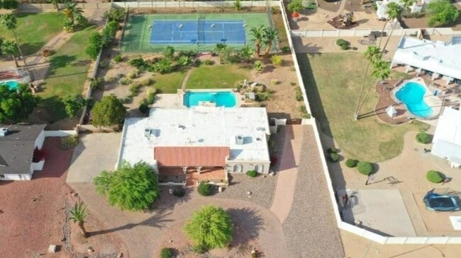 property at 5240 E Cholla St