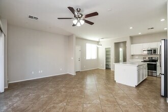 9316 W Cordes Rd in Tolleson, AZ - Building Photo - Building Photo