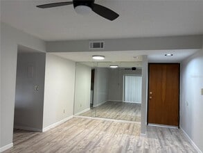 2583 Countryside Blvd in Clearwater, FL - Building Photo - Building Photo