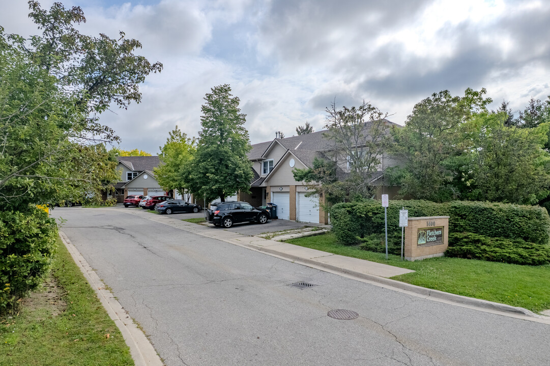 Fletchers Creek in Mississauga, ON - Building Photo