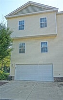 800 Skelton Wy in Newport News, VA - Building Photo