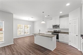 600 Chapelwood Dr in Dothan, AL - Building Photo - Building Photo