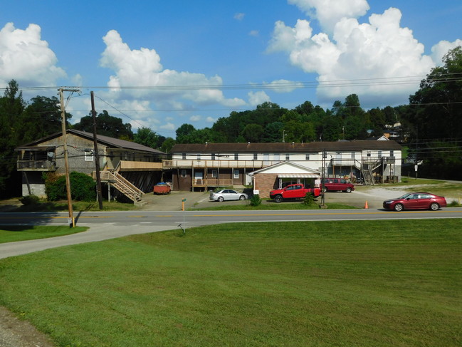 259, 261, 263 South Pinch Road, Elkview in Elkview, WV - Building Photo - Other