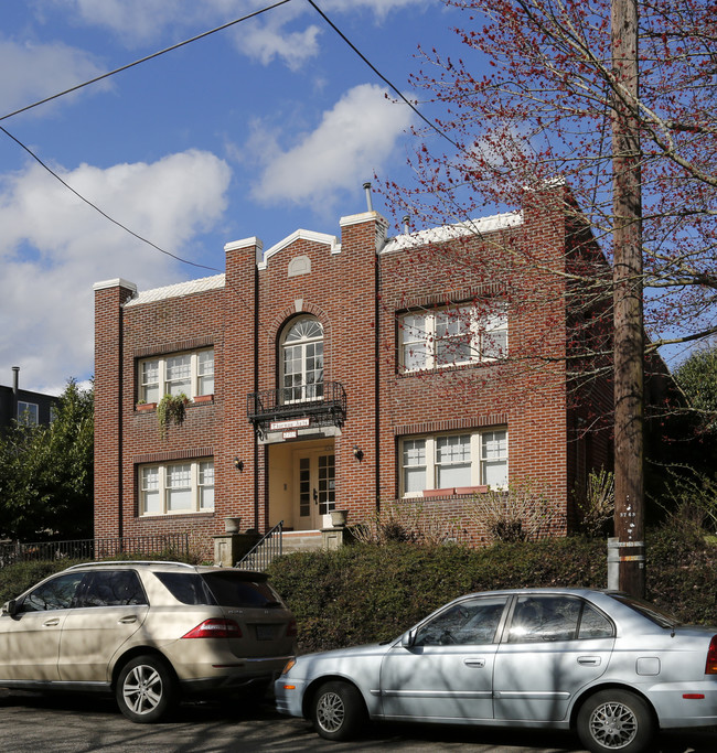 Thurman Apartments in Portland, OR - Building Photo - Building Photo