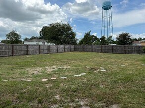 315 Carol St in Mascotte, FL - Building Photo - Building Photo