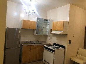 387 Monmouth St in Jersey City, NJ - Building Photo - Building Photo