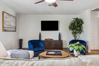 2911 N Granite Reef Rd in Scottsdale, AZ - Building Photo - Building Photo