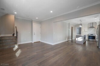 7 Francis Pl-Unit -2 in Montclair, NJ - Building Photo - Building Photo