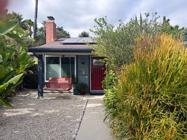 property at 2643 Briarwood Pl