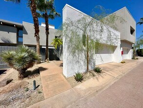 1518 E Baristo Rd in Palm Springs, CA - Building Photo - Building Photo