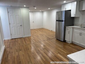 506 E Broadway, Unit 19G in Boston, MA - Foto de edificio - Building Photo