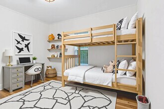 425 E Sears St, Unit Back in Denison, TX - Building Photo - Building Photo