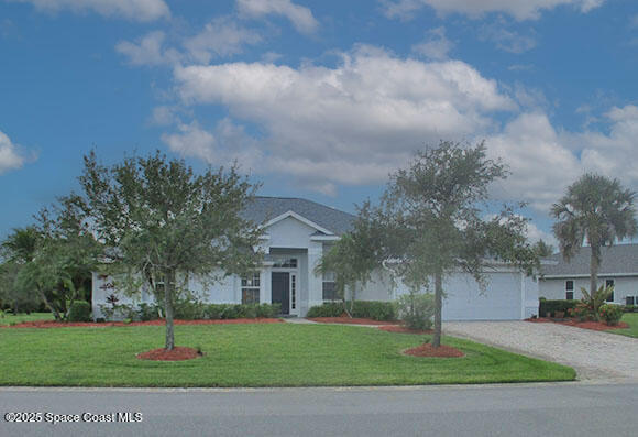 935 Southlakes Way SW in Vero Beach, FL - Building Photo