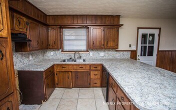 4905 10th St in Lubbock, TX - Building Photo - Building Photo