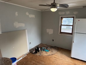 711 N 19th St in Hamilton, IL - Foto de edificio - Building Photo