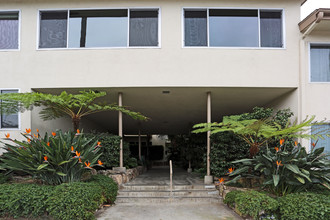 Vista Del Mar in Del Mar, CA - Foto de edificio - Building Photo