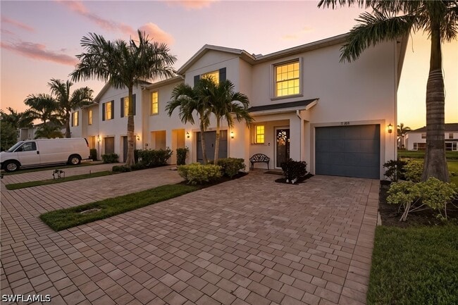 15388 Wildflower Cir in Naples, FL - Building Photo - Building Photo