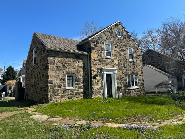 property at 4 Laurel Village
