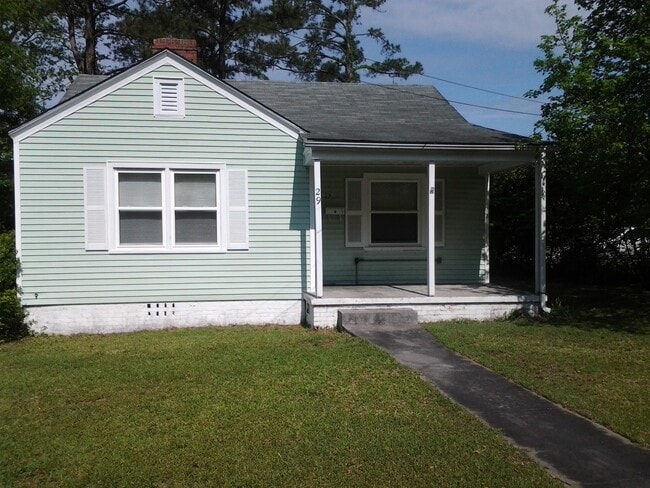 29 E Bayshore Blvd in Jacksonville, NC - Building Photo - Building Photo