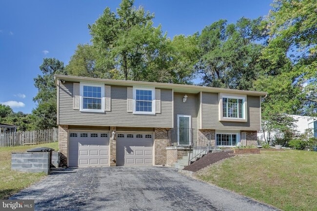 property at 9217 Briarchip St