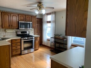 686 E 7th St, Unit 1 in Boston, MA - Building Photo - Building Photo