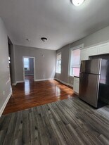 39 William St, Unit 1