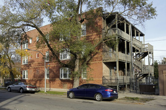 1501 N Lockwood Ave in Chicago, IL - Building Photo - Building Photo