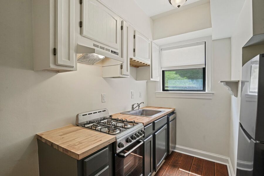 2655 41st St NW in Washington, DC - Foto de edificio
