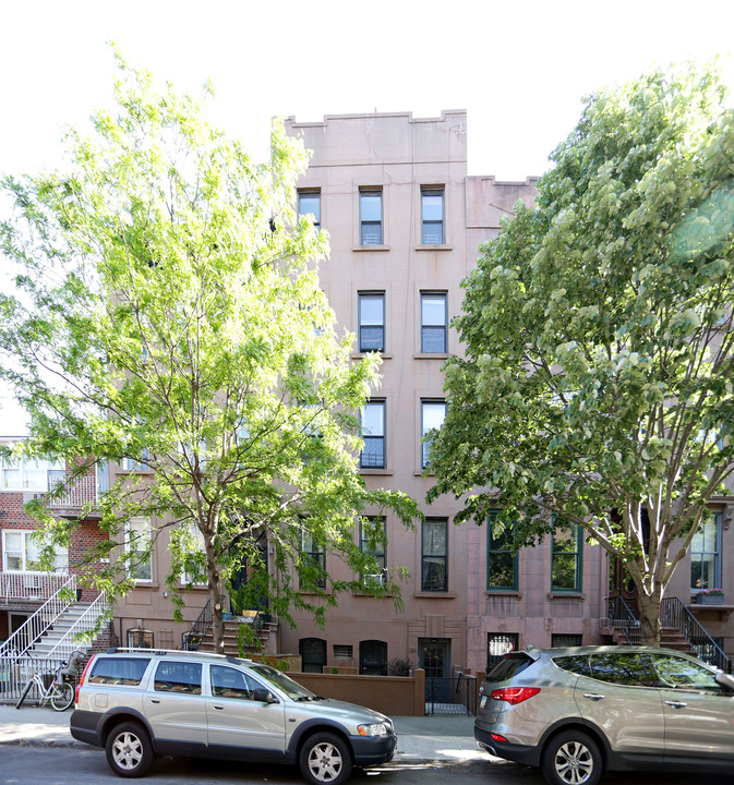 233 Union St in Brooklyn, NY - Building Photo