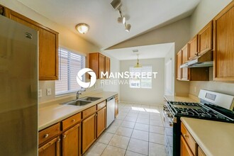 8040 N Halter Rd in Tucson, AZ - Building Photo - Building Photo