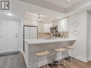 15 Northtown Way in Toronto, ON - Building Photo - Building Photo