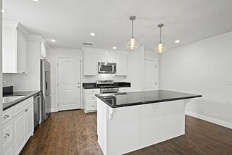 5841 Santa Catalina Ave in Garden Grove, CA - Building Photo - Building Photo