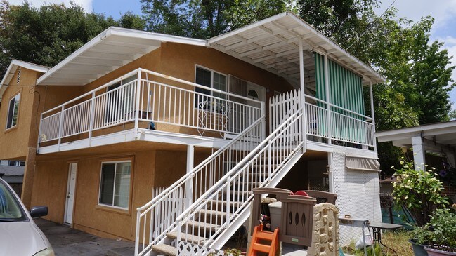 1484 Atchison St in Pasadena, CA - Building Photo - Building Photo