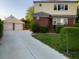 73 Elizabeth St in Floral Park, NY - Building Photo