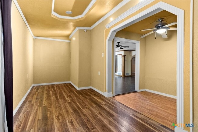 2407 Hidden Valley Dr