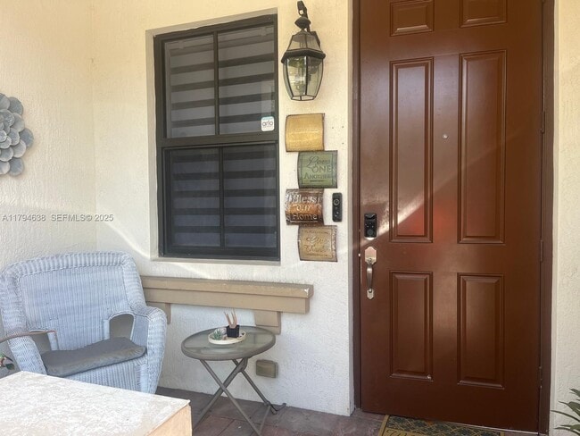 8985 NW 98th Ave in Doral, FL - Building Photo - Building Photo