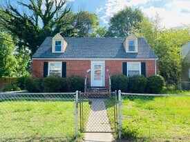 7 E 37th St in Richmond, VA - Building Photo