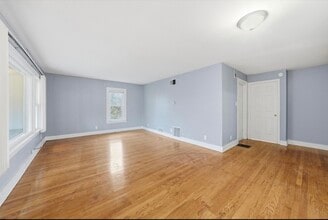 18335 Sherman St in Lansing, IL - Building Photo - Building Photo