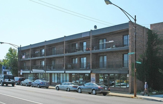 5134-5136 N Elston Ave