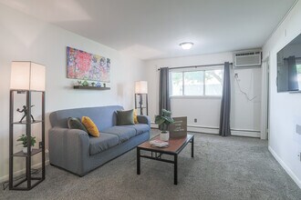 The Edge at 1815 - Student Housing in Mt. Pleasant, MI - Building Photo - Interior Photo