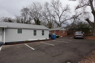 923 Washington St NW in Jacksonville, AL - Building Photo