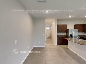 8632 Milestone Dr in Sarasota, FL - Building Photo - Building Photo