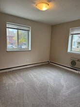 2131 N Summit Ave in Milwaukee, WI - Building Photo - Building Photo