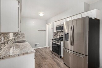 4490 Blaine Ave SE in Kentwood, MI - Building Photo - Building Photo