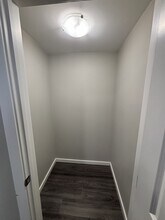 58 Pilgrim Ave in Winnipeg, MB - Building Photo - Building Photo